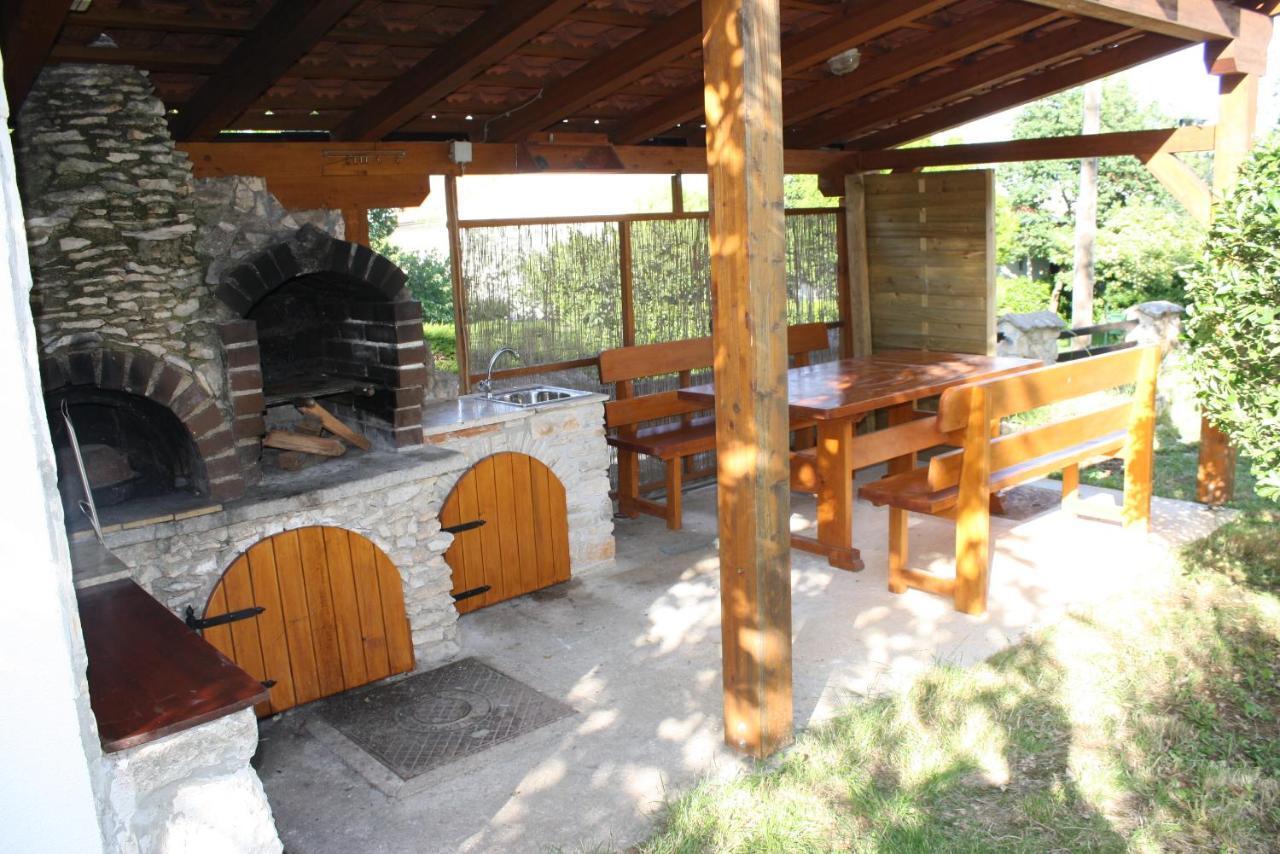 Holiday Home Radmila Премантура Екстер'єр фото