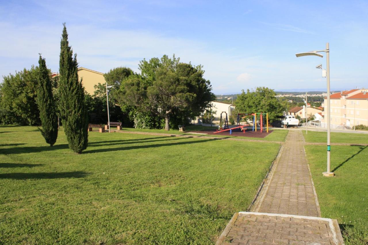 Holiday Home Radmila Премантура Екстер'єр фото